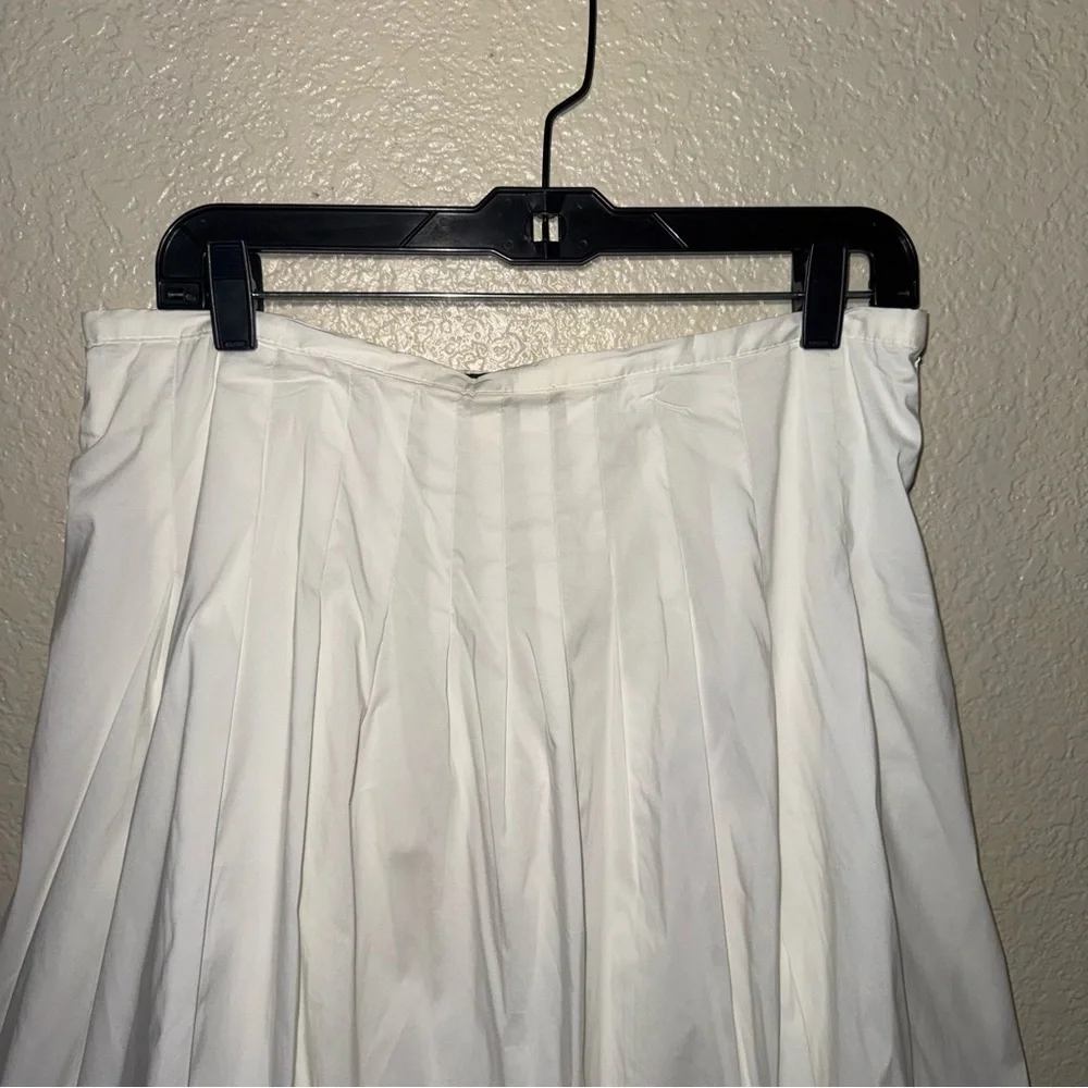 BCBGMAXAZRIA White Bubble Skirt Women’s 8 Pleated High Waist Knee Length Preppy